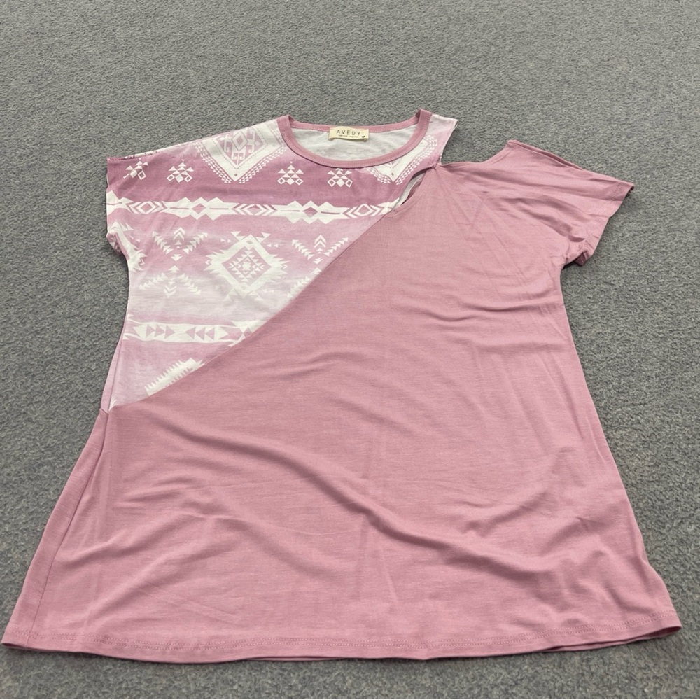 Avery Mauve Pink Geometric Crewneck Top